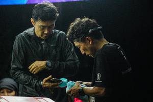 BIB: 
                            <button type="button" onclick="openModal(22296583)" class="btn btn-primary btn-sm float-right btn-popup" data-toggle="modal" data-target=".modal-high-quality">
                        <i class="fas fa-shopping-cart"></i> Add to Cart
                    </button>
                                            <button type="button" onclick="isThisMe(22296583, true)" class="btn btn-success btn-sm float-right btn-popup btn-isme hidden" data-toggle="tooltip" data-placement="bottom" title="นี่คือรูปของคุณใช่ไหม คลิกที่นี่เพื่อเอาเข้าอัลบั้ม">
                        <i class="fas fa-plus"></i> Add to album
                    </button>
                    <button type="button" onclick="isThisMe(22296583, false)" class="btn btn-warning btn-sm float-right btn-popup btn-isnotme hidden">
                        <i class="fas fa-ban"></i> Remove from album
                    </button>